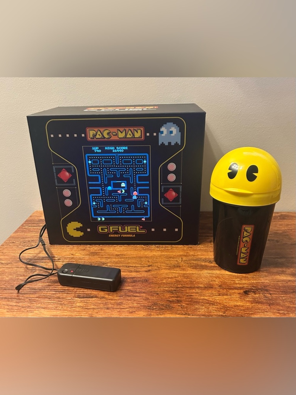 G FUEL x Pac-Man Limited Edition Light-Up Collector’s Box & Shake